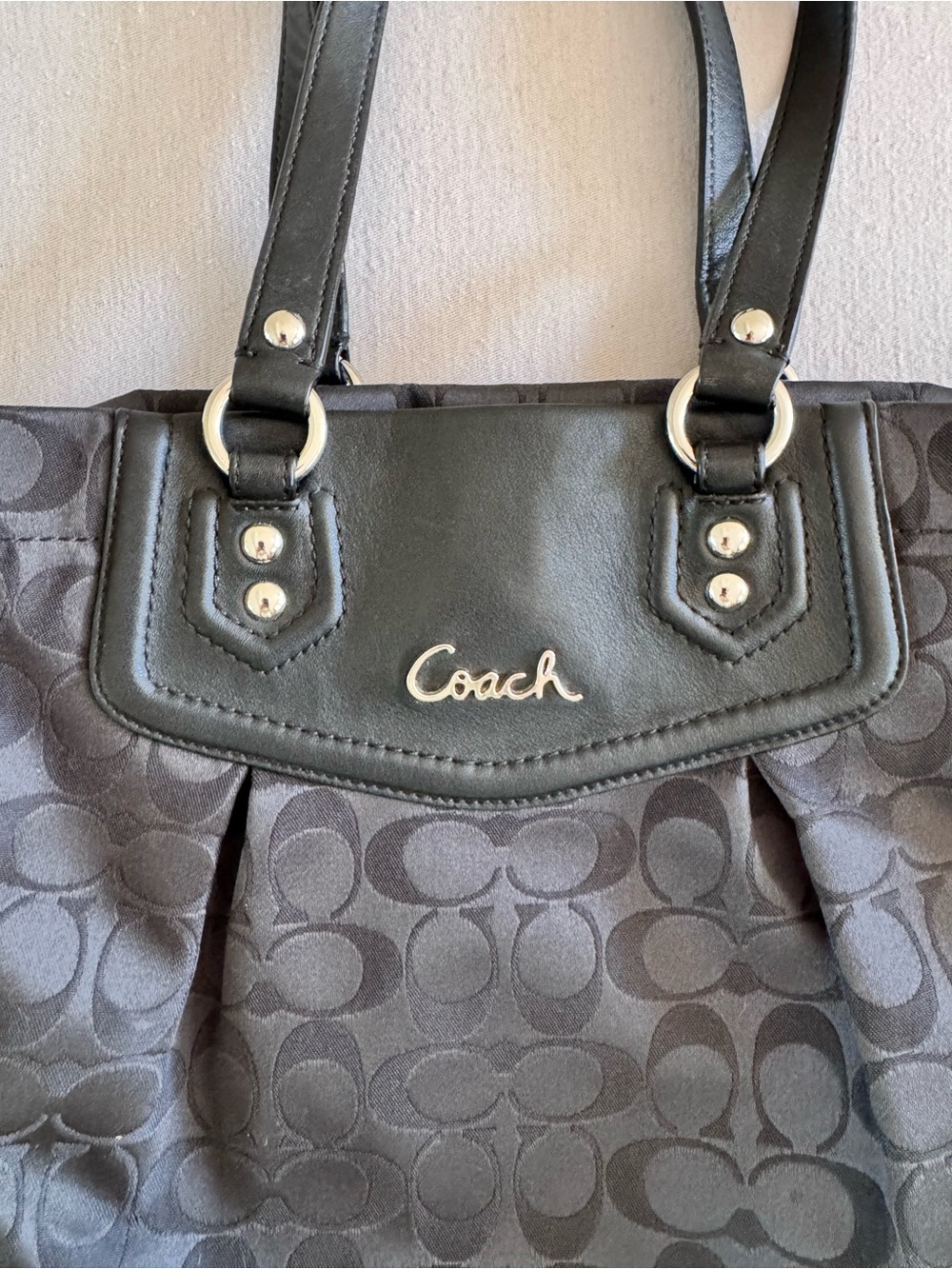 Y2K Coach Black Signature Tote with Logo Jacquard - Picture 4 of 13